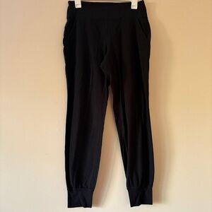 Lululemon Women’s Black Jogger Pants Size 6–8 (Approx.) Elastic Waist Cuffed Leg